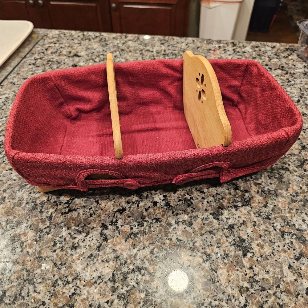 Vintage 1996 Longaberger basket with dividers liner